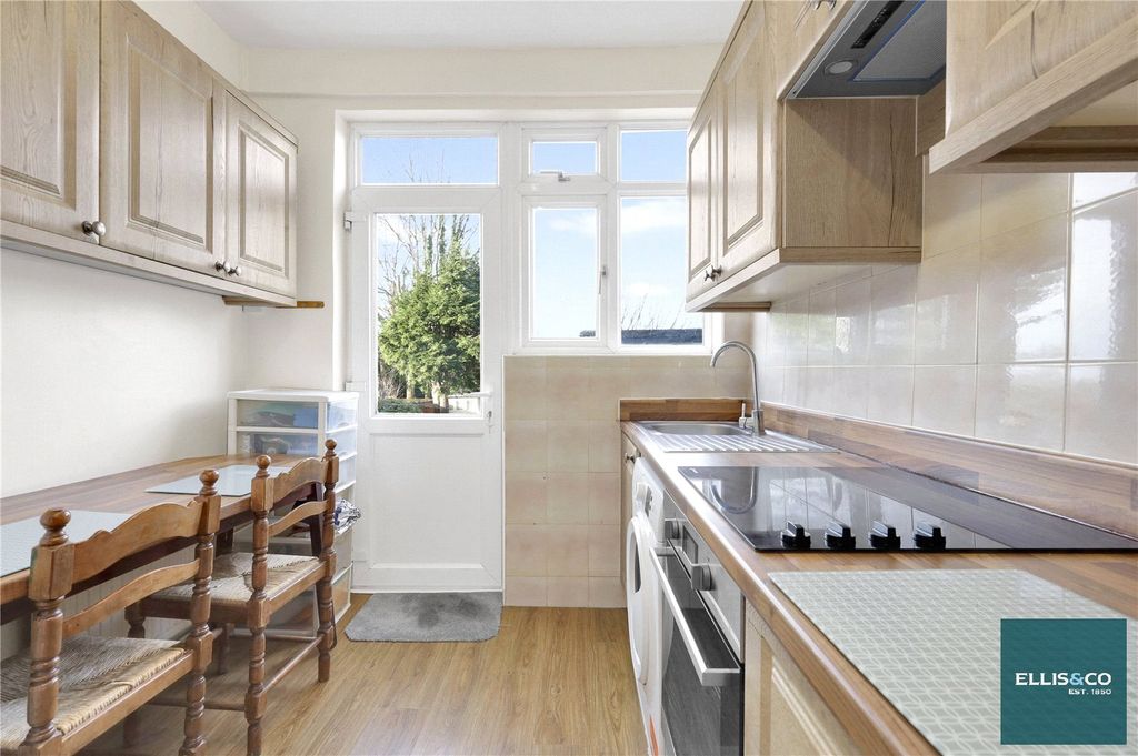 Property photo 3 of 16 Picture No. 45