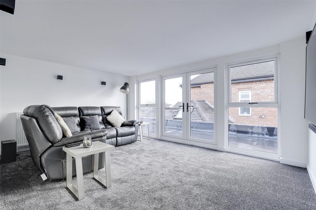 Additional image 20 of 5 bed detached house for salePark Drive, Ilkeston DE7