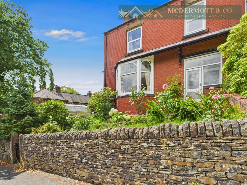 Property photo 1 of 34 Cam03850G0-Pr0168-Still050.Jpg