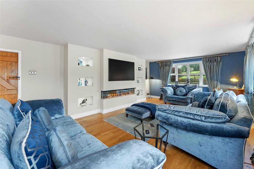 Property photo 3 of 30 Reception Room