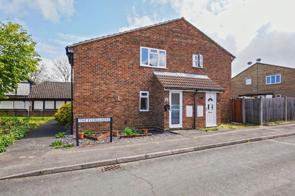 Property photo 1 of 12 5003551
