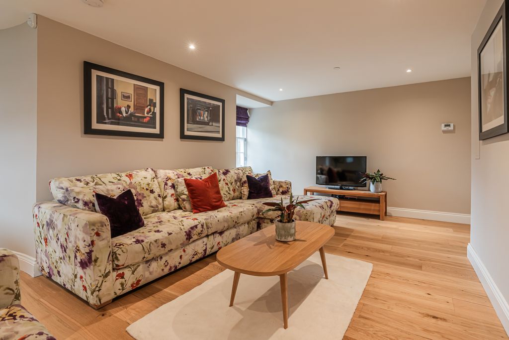 Property photo 3 of 25 Property Image 3