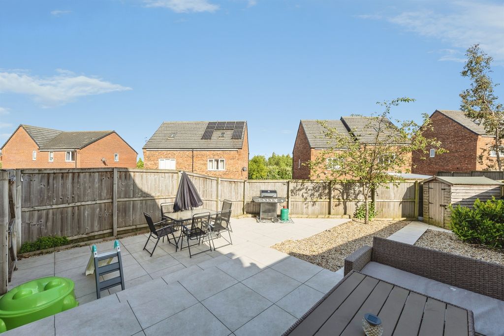 Property photo 2 of 15