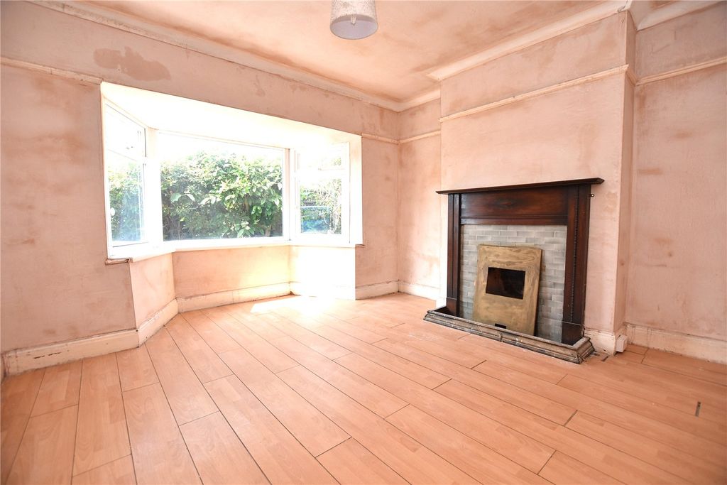 Property photo 2 of 21 Picture No. 01