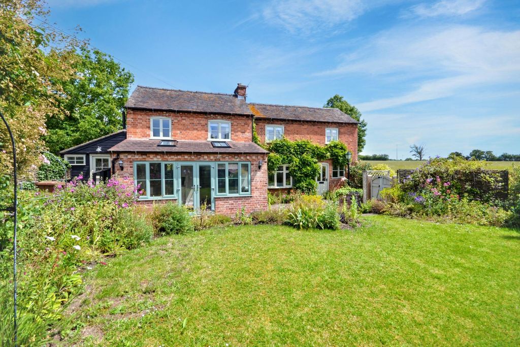 Property photo 1 of 23