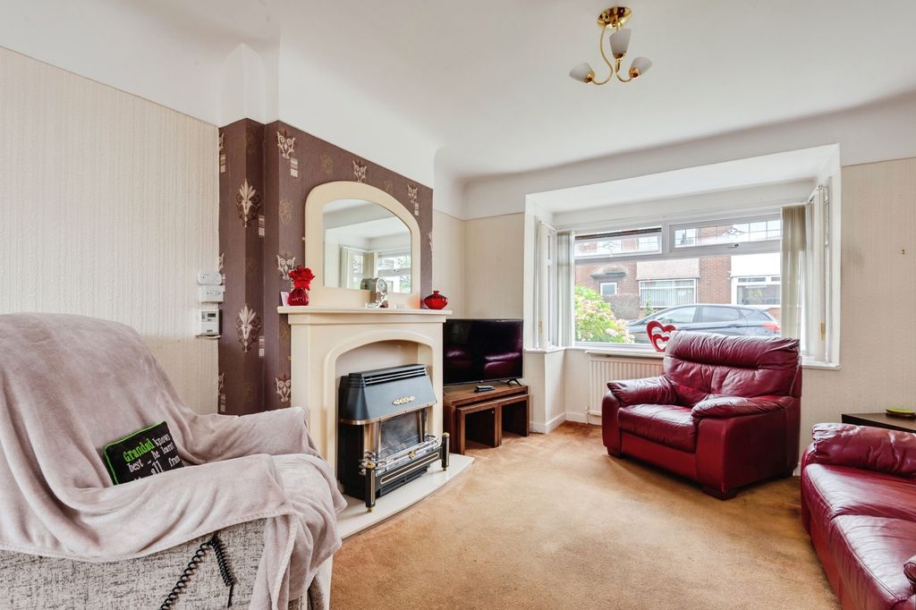 Property photo 3 of 22 Pbox-Img.Jpg