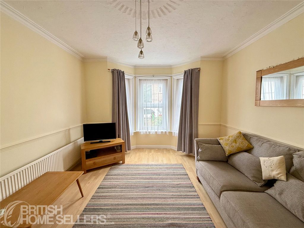 Property photo 3 of 14 Picture No. 04