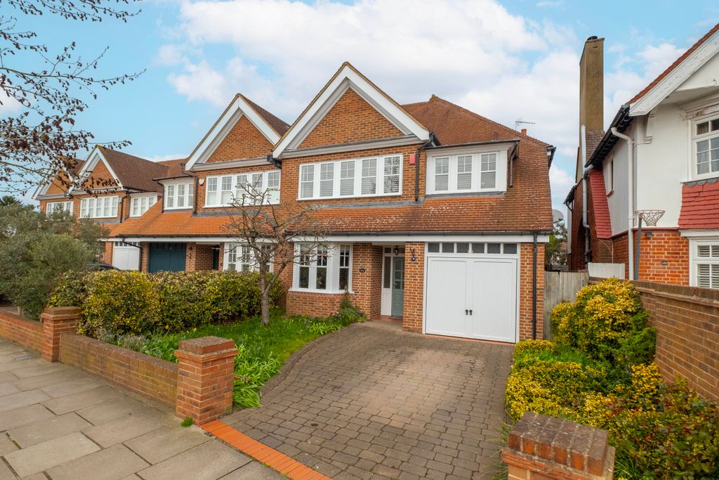 Property photo 1 of 17