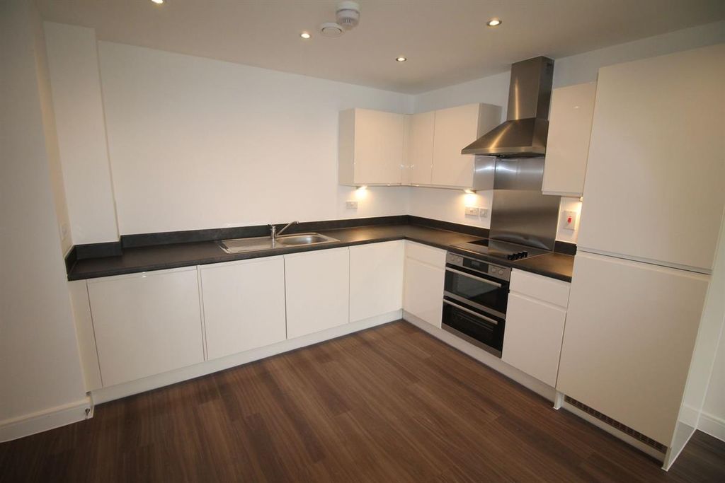 Property photo 2 of 6