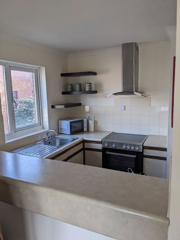 Property photo 3 of 12