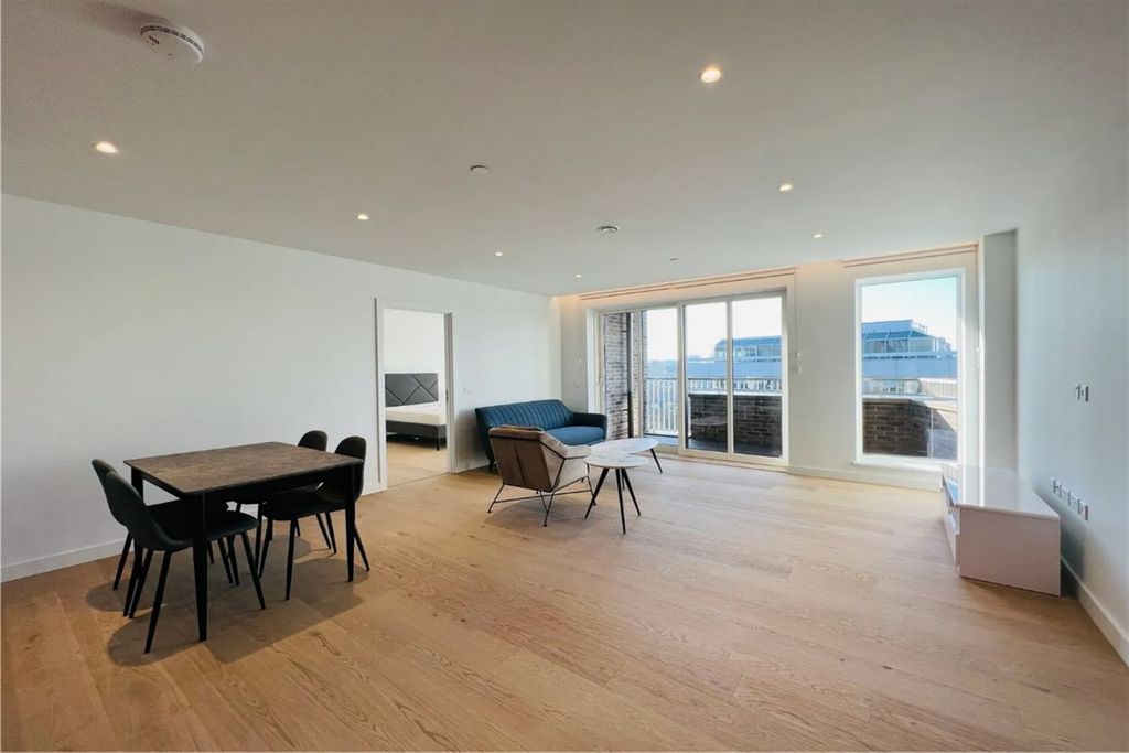 Property photo 2 of 10 Open Plan