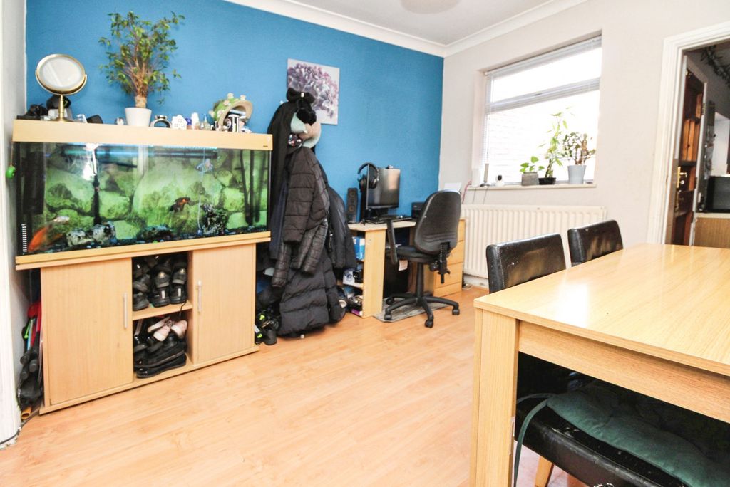 Property photo 3 of 14