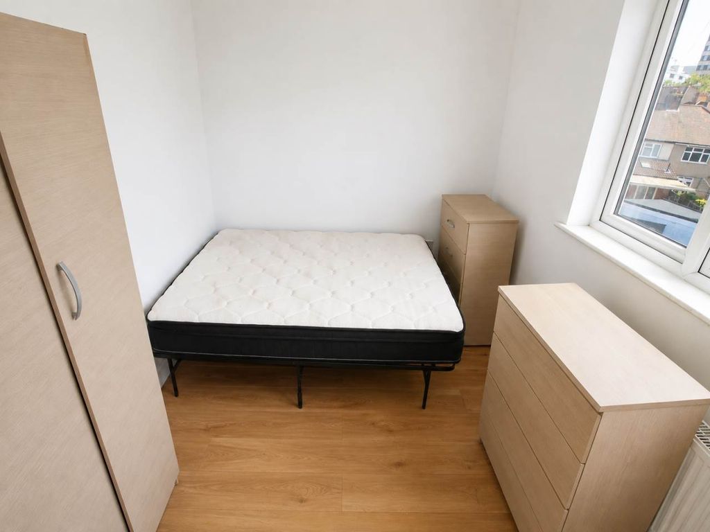 Property photo 3 of 8 Img_2087