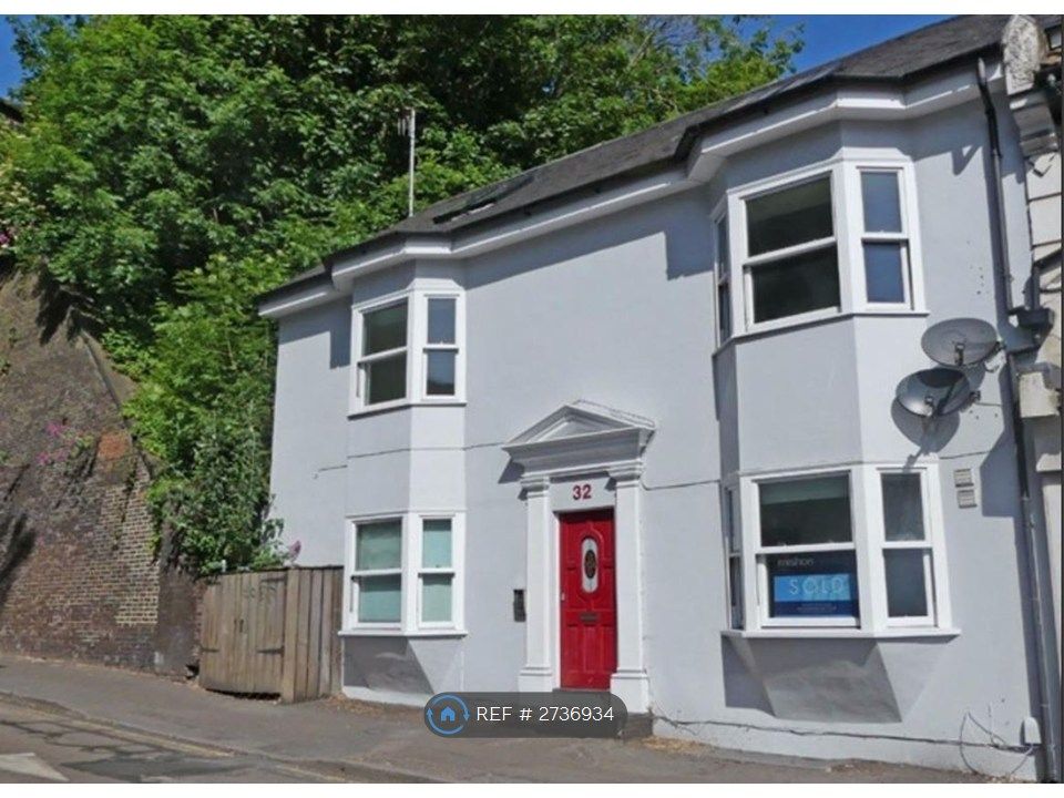 Property photo 3 of 4 Front