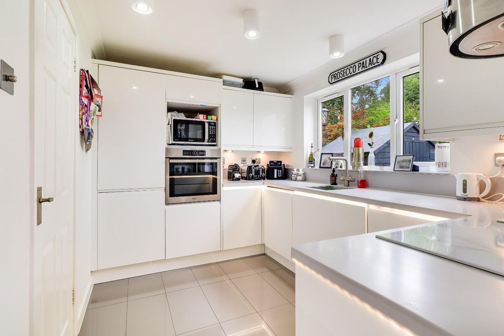 Property photo 2 of 17 Img (8).Jpg