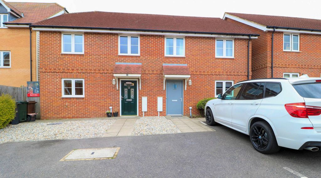 Property photo 1 of 17 Front