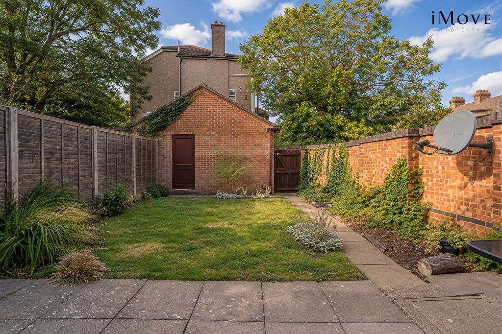 Property photo 3 of 15