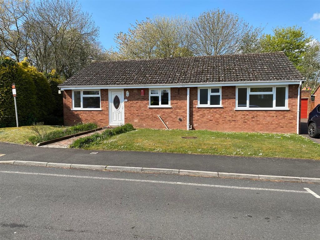 Property photo 1 of 10