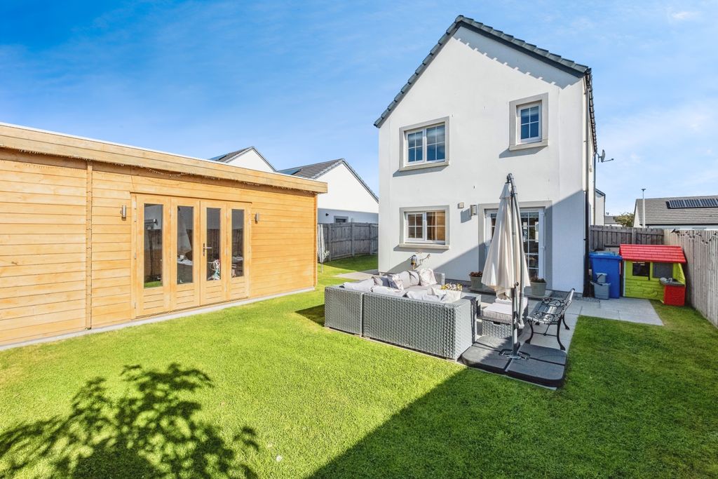 Property photo 2 of 20 Photo #2