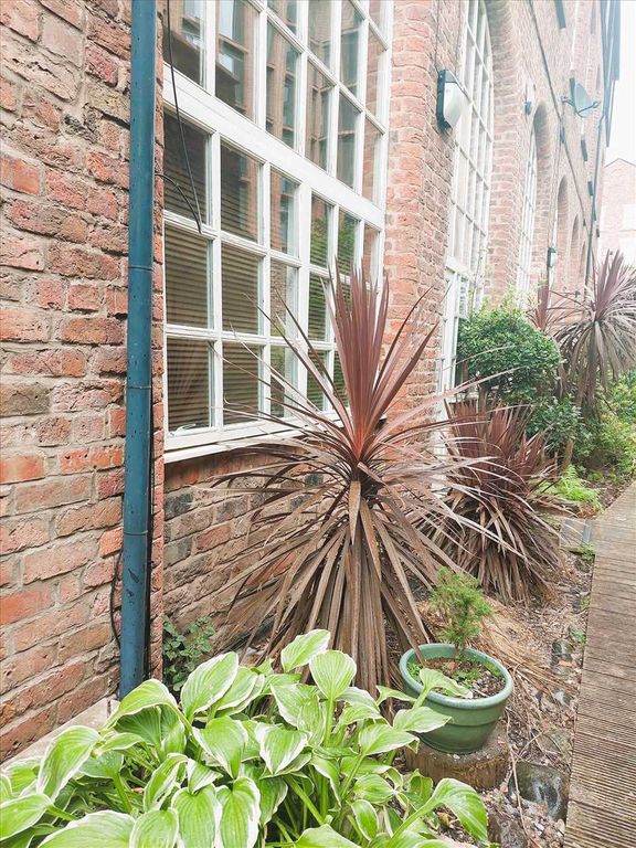 Property photo 1 of 13 Main Picture