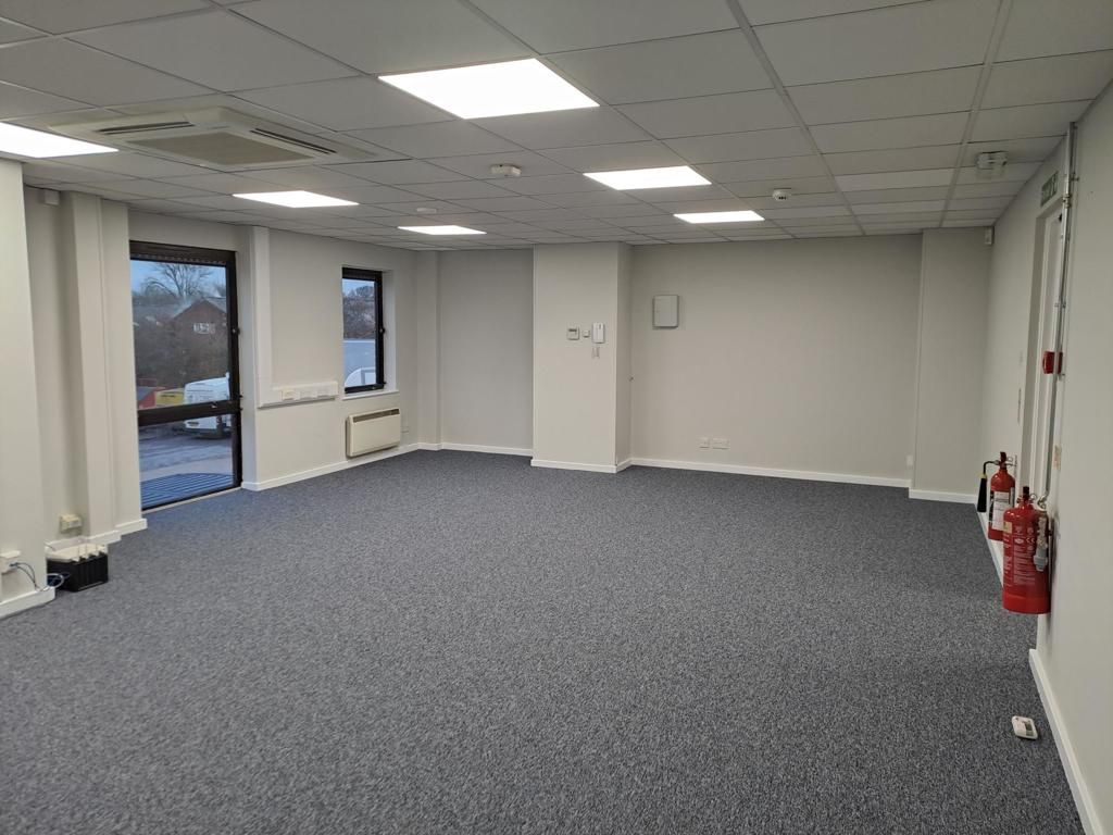 Property photo 3 of 6 Photo 17