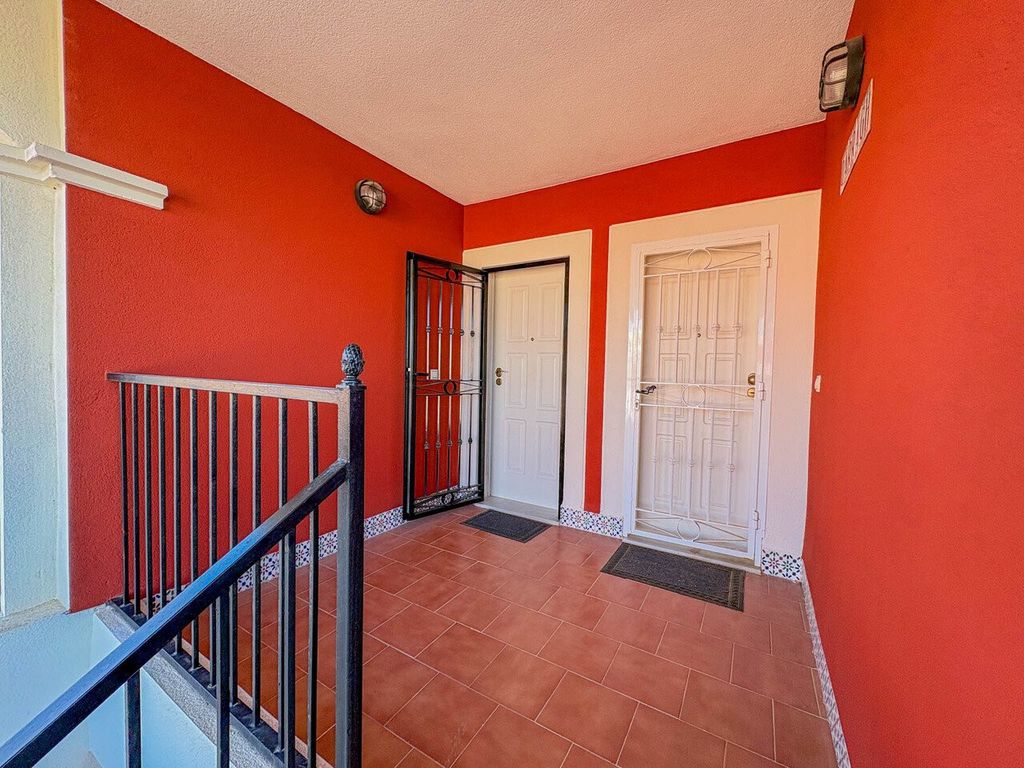 Property photo 3 of 25