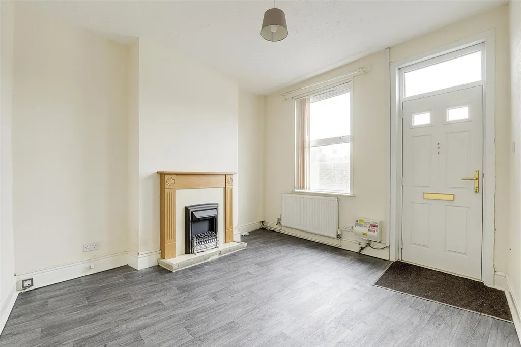 House in Nottingham, Old Basford - More