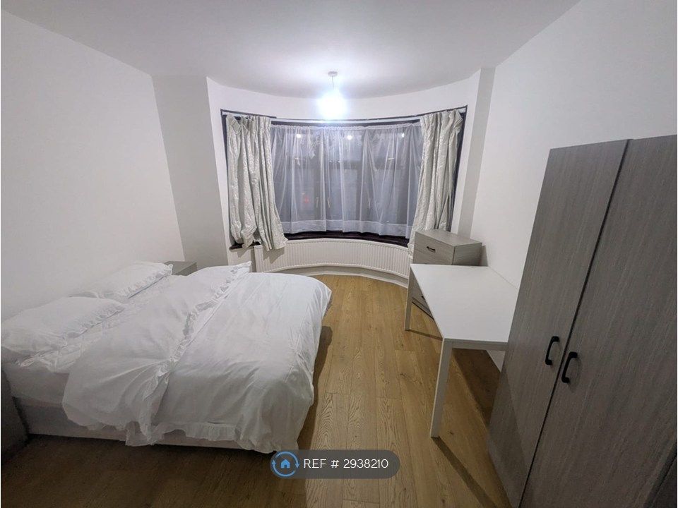 Property photo 2 of 5