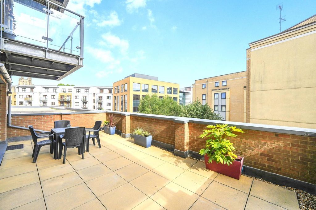 Property photo 1 of 11 Pbox-Img.Jpg