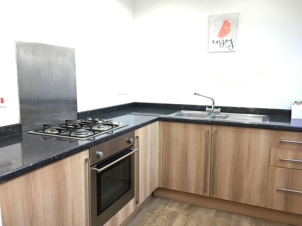 Property photo 2 of 5 Kitchen 