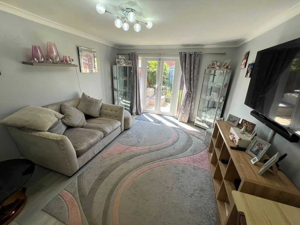 Property photo 3 of 13 Picture No. 27