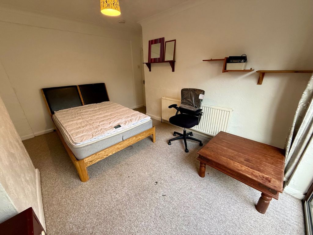Property photo 2 of 10 Picture No. 08