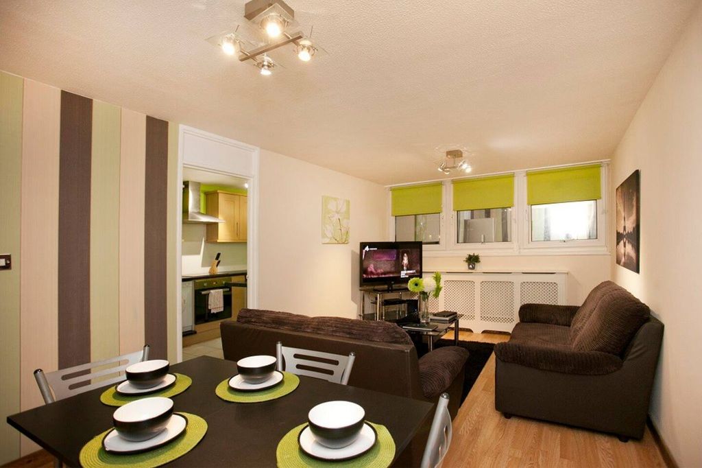 Property photo 1 of 8 A Spacious And Bright Modern Living Room, Perfect ...