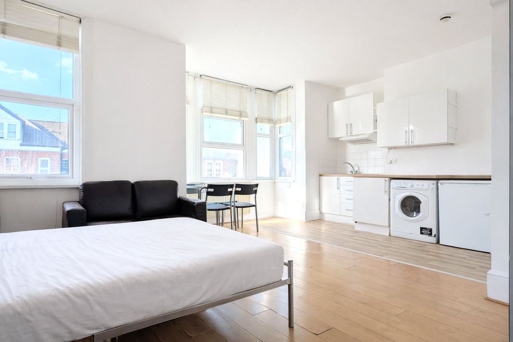 Property photo 2 of 4 Picture No. 08