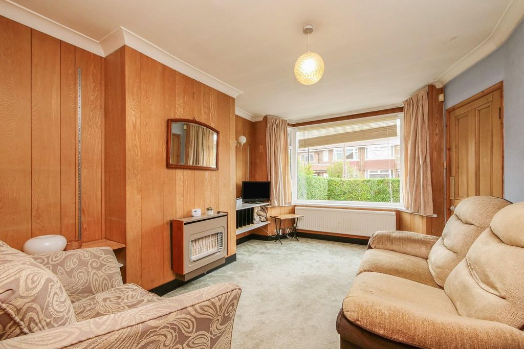 Property photo 2 of 17 Pnmb1876.Jpg