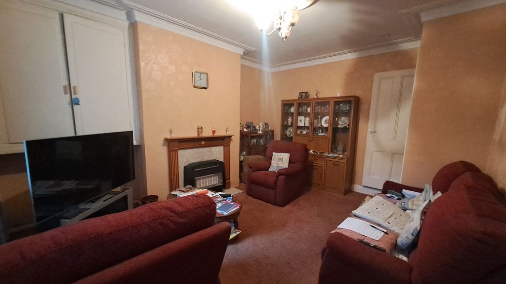 Property photo 3 of 19 Gallery