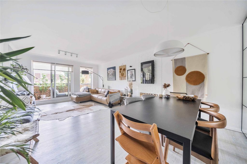 Property photo 2 of 18 Picture No. 05