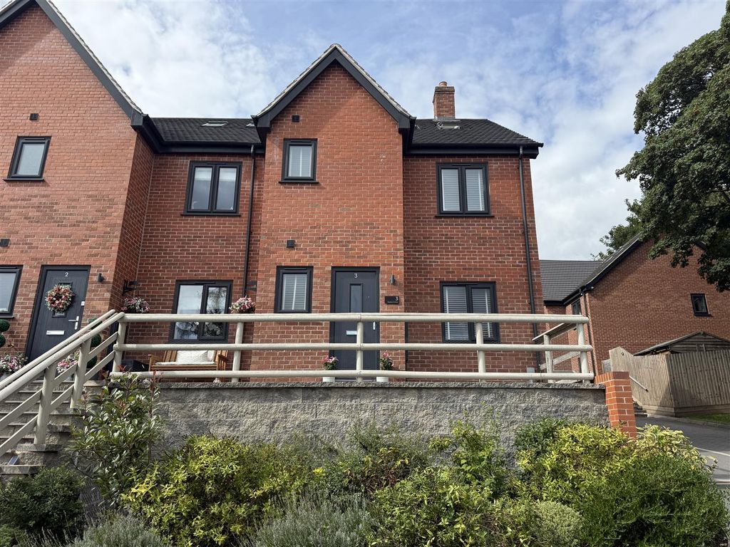 Property photo 1 of 21 Ambergate 24.Jpeg