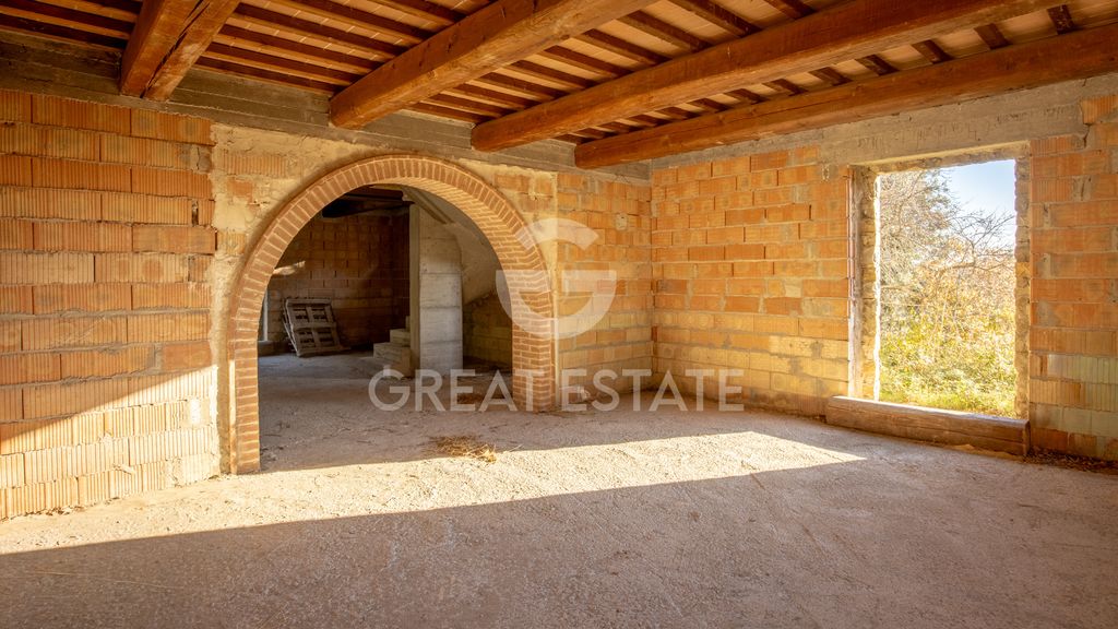 Property photo 2 of 27 Interiors