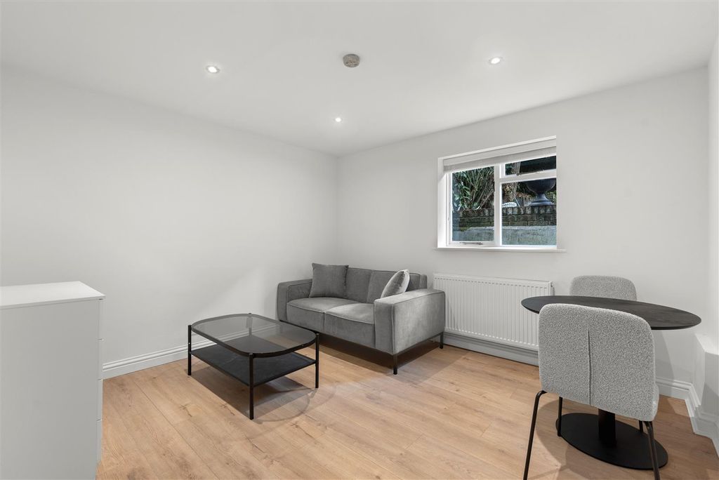 Property photo 2 of 13 Dsc_1740.Jpg