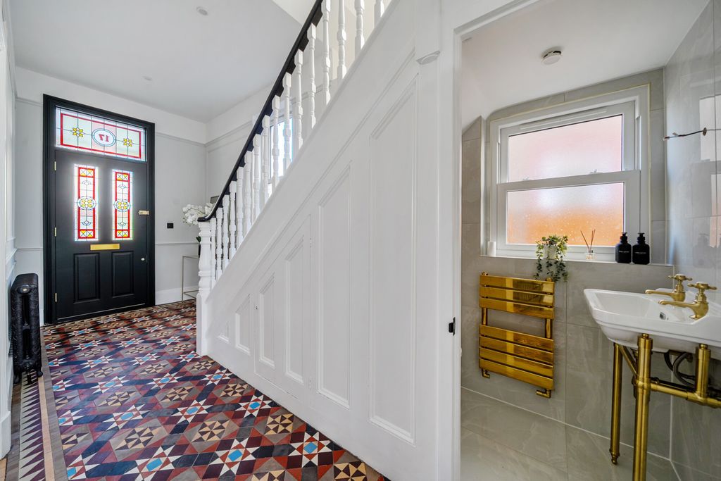 Property photo 2 of 45 1406600-12-6979F6...