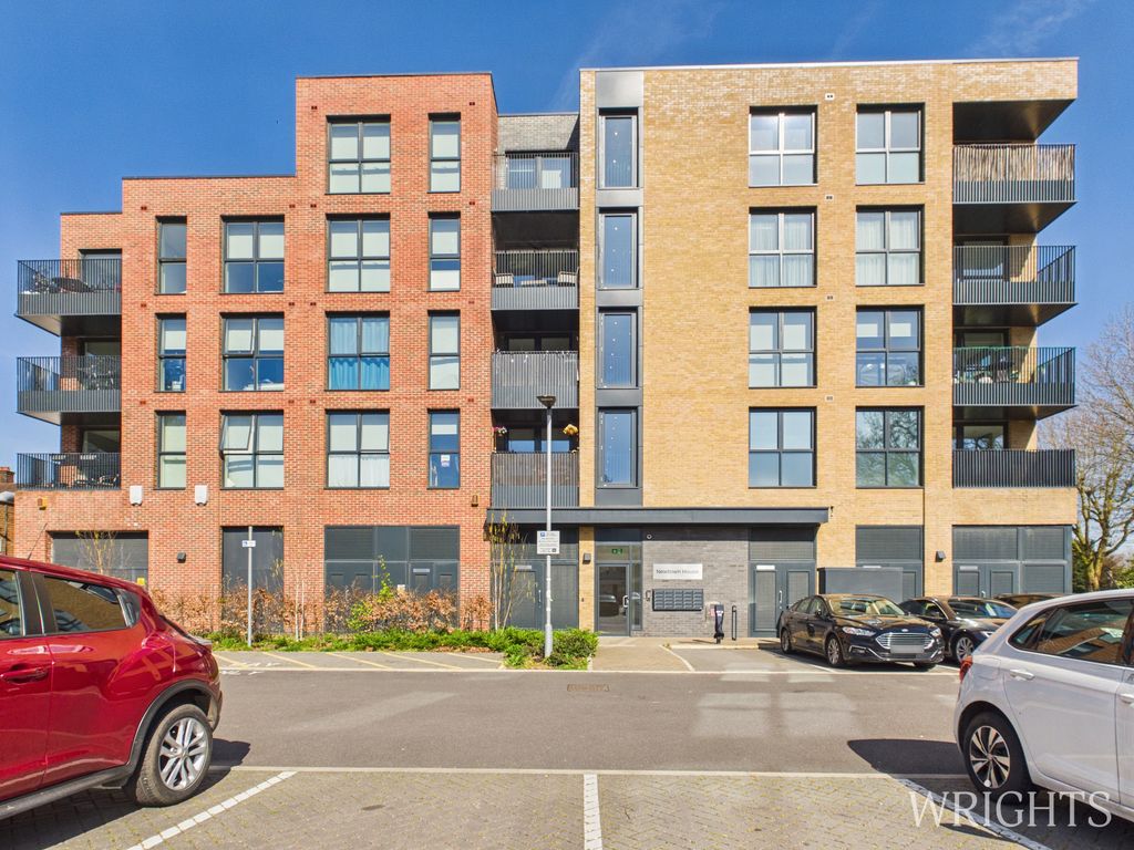 Property photo 1 of 10