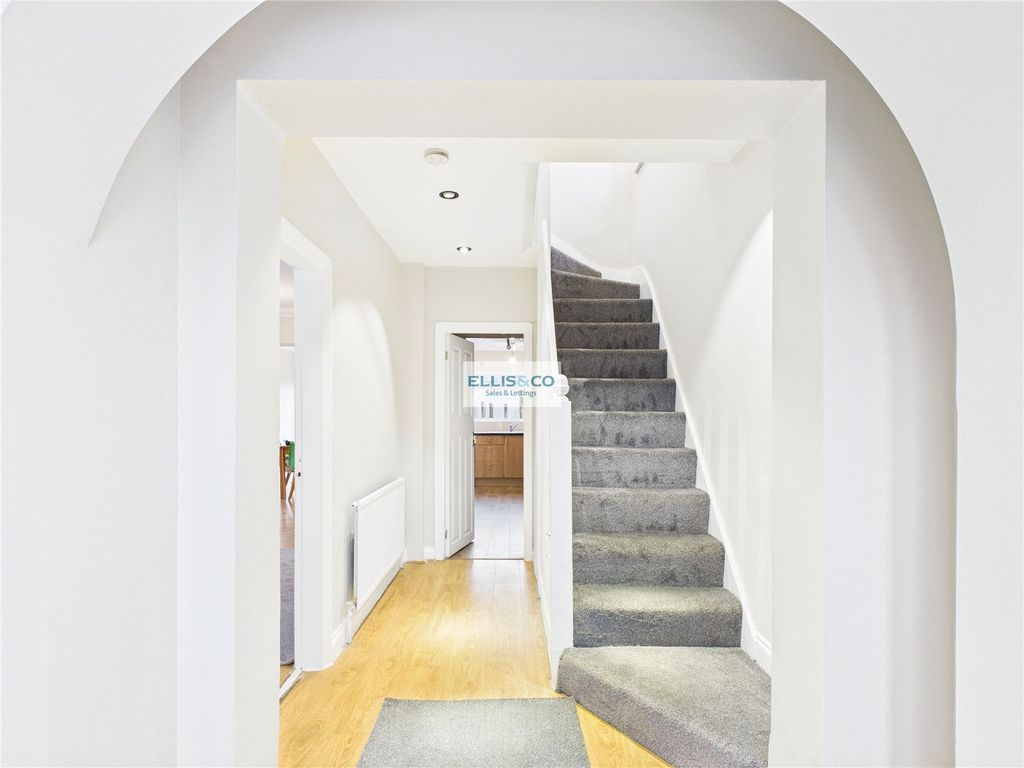 Property photo 2 of 12 Picture No. 12