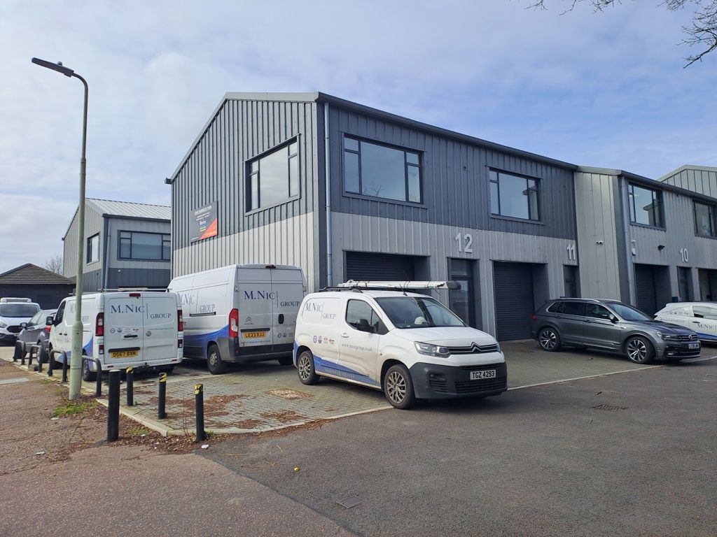 Property photo 1 of 7 Photo 11