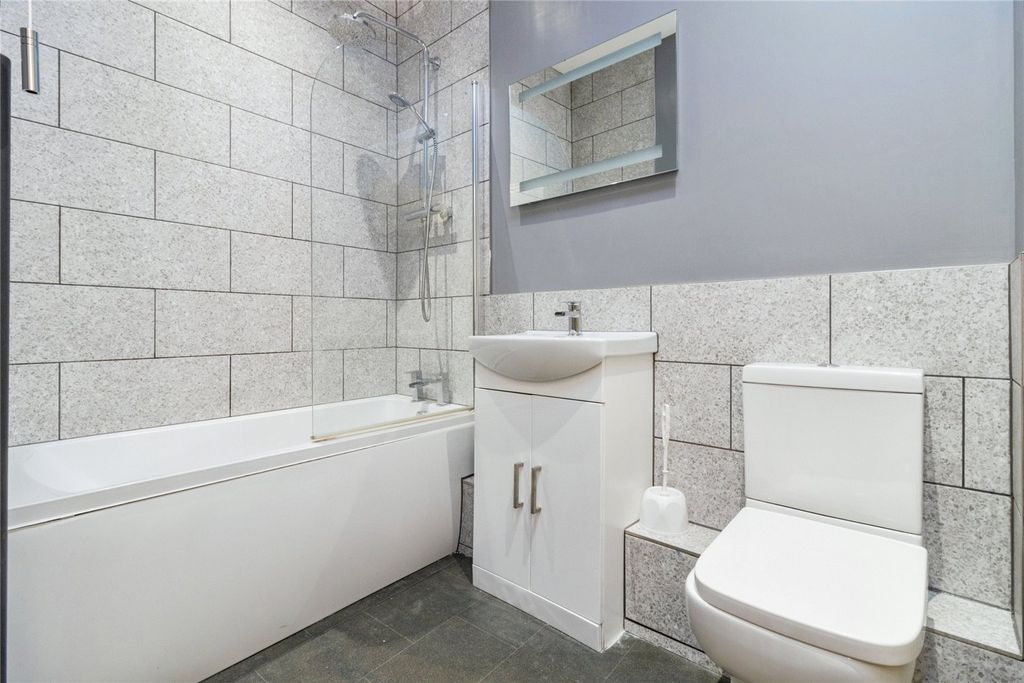 Property photo 3 of 17 Photography
