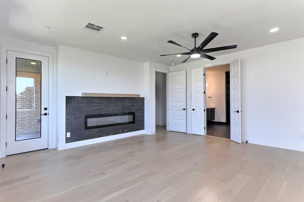 Property photo 1 of 27