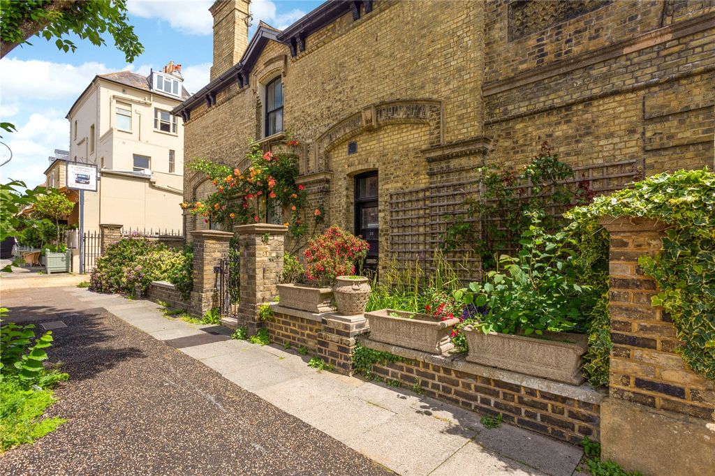 Additional image 17 of 3 bed maisonette for saleThird Avenue, Hove BN3