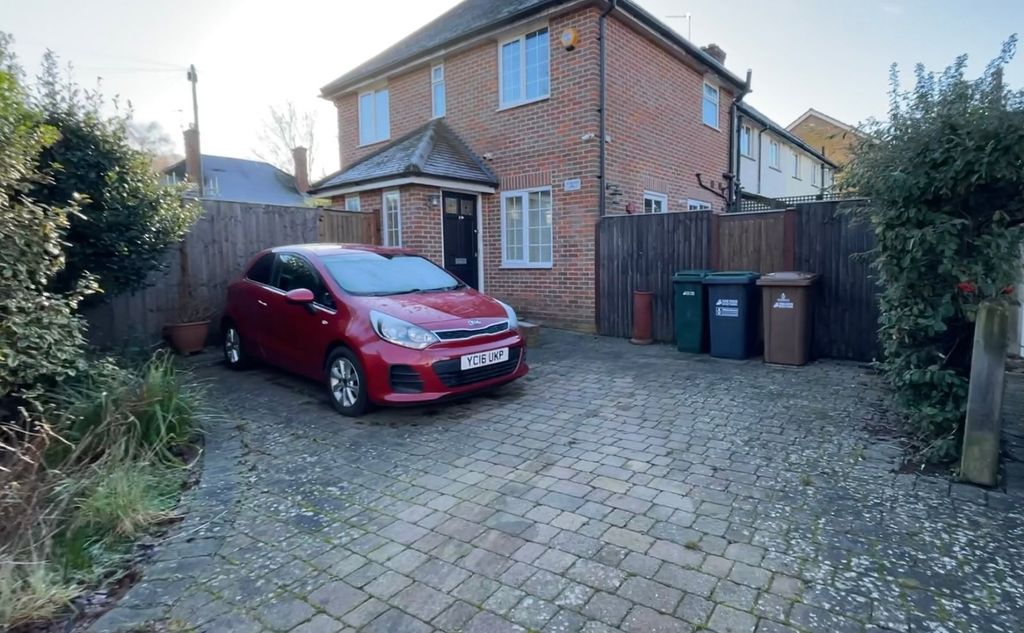 Property photo 2 of 13