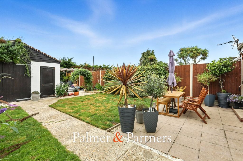 Property photo 3 of 24 Picture No. 12