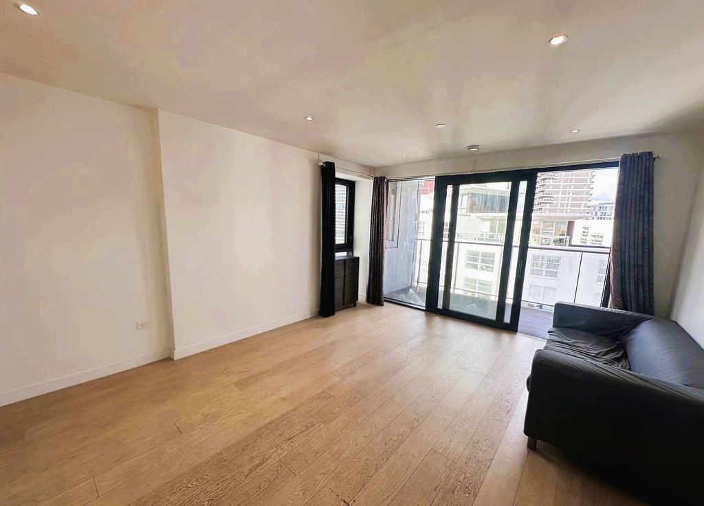 Property photo 2 of 16 Photo 2